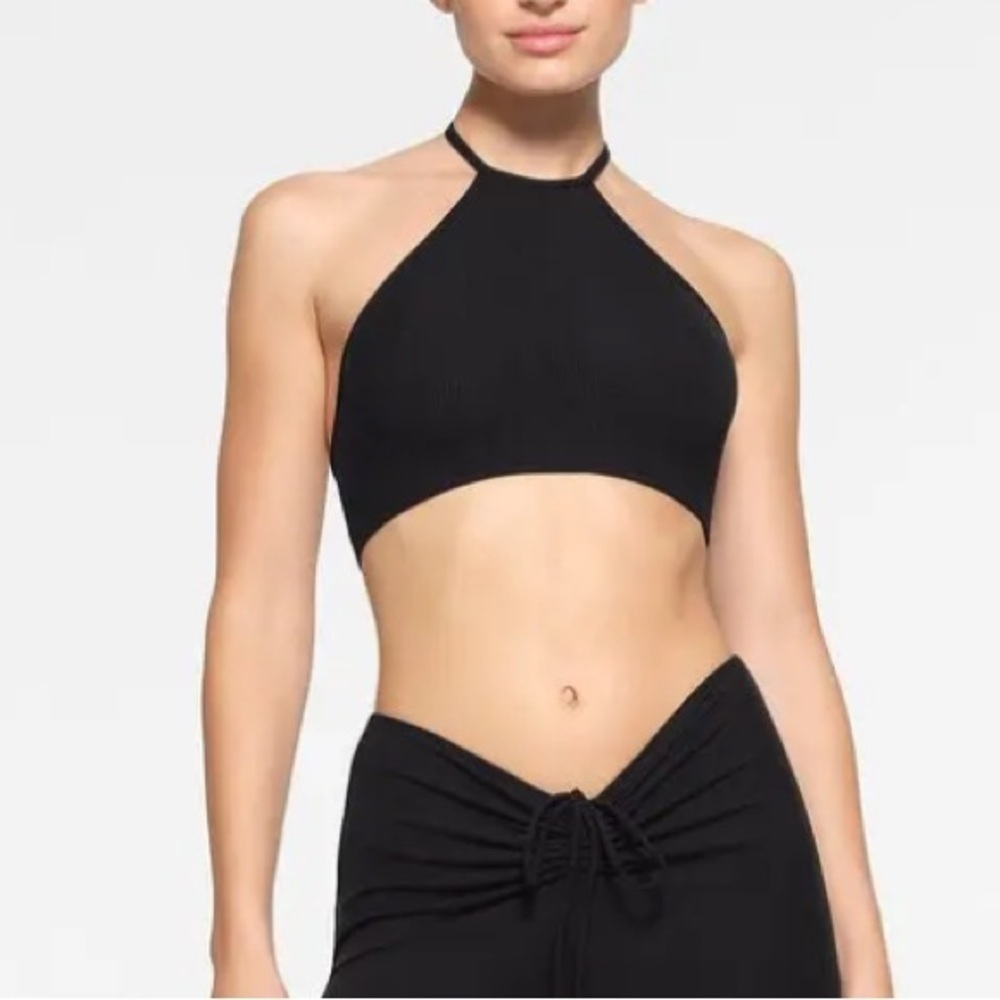 SKIMS Soft Lounge Super Cropped Halter Top in Onyx Size 4X